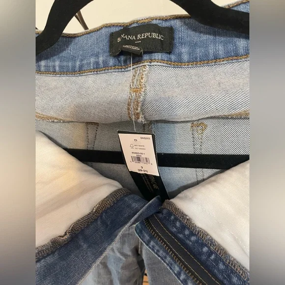 BNWT BANANA REPUBLIC LEGGING JEANS - Picture 3 of 4